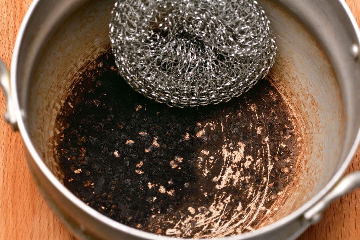 OG image for aangebrande-pannen-schoonmaken